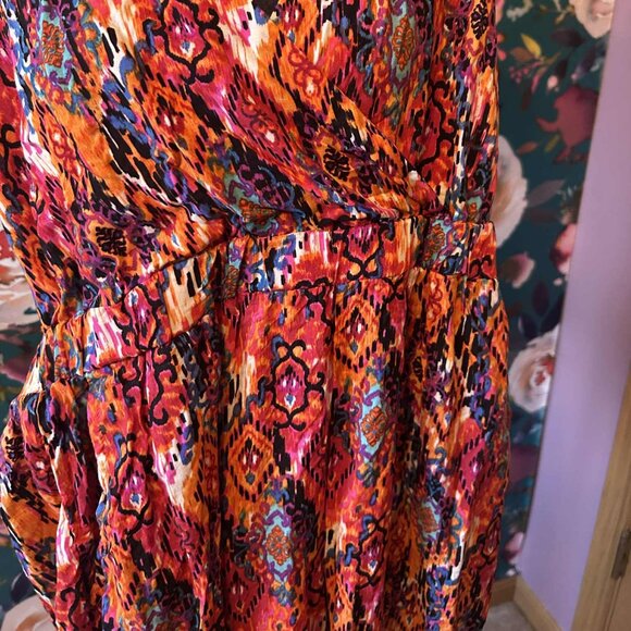 Adorable Ali & Kris BOHO multicolor jumpsuit/romper. - Picture 4 of 6